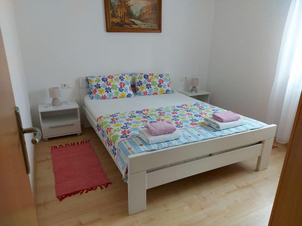 Bluegum Apartments Ližnjan 外观 照片